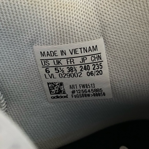 Men’s Adidas Donovan Mitchell Basketball Shoes - Picture 5 of 5